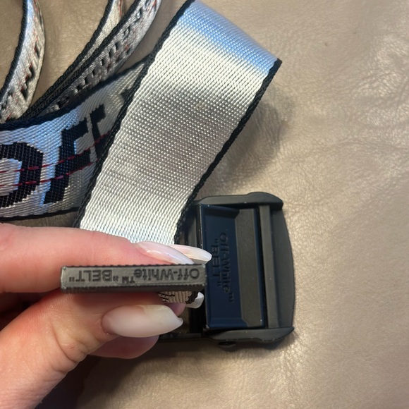 Authentic OFF-WHITE White Industrial Belt Long 200cm Black Hardware Made Italy - Picture 4 of 9